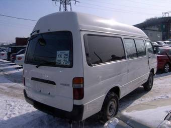 2003 Toyota Hiace Photos