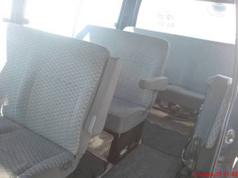 2003 Toyota Hiace Images