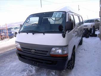 2003 Toyota Hiace Photos