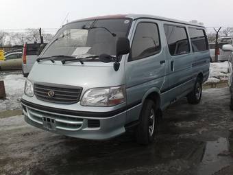 2003 Toyota Hiace Pics