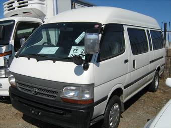 2003 Toyota Hiace Pictures