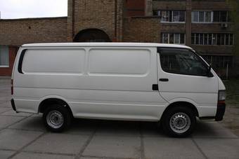 2003 Toyota Hiace Photos