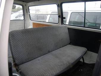 2003 Toyota Hiace Pics