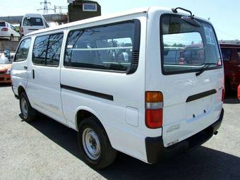 2003 Toyota Hiace Images