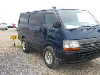 2003 Toyota Hiace Photos