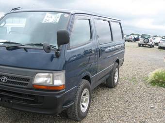 2003 Toyota Hiace Photos