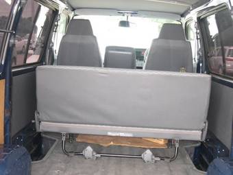 2003 Toyota Hiace Photos