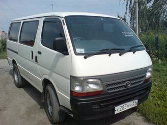 2003 Toyota Hiace Photos