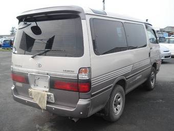 2003 Toyota Hiace Pictures