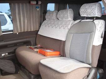 2003 Toyota Hiace Photos