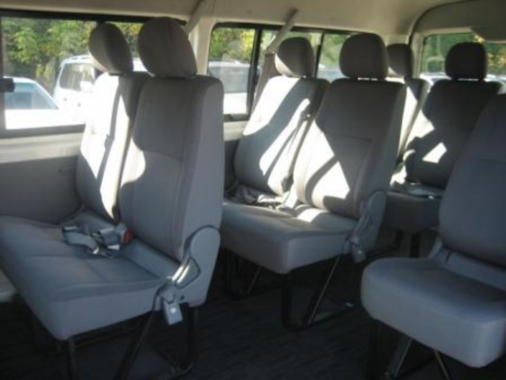 2004 Toyota Hiace