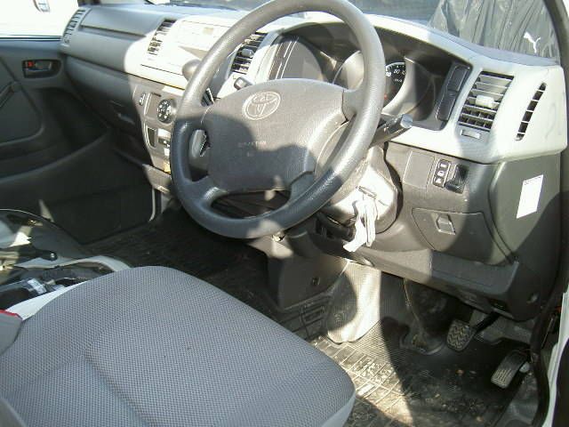 2004 Toyota Hiace