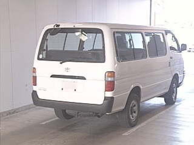 2004 Toyota Hiace