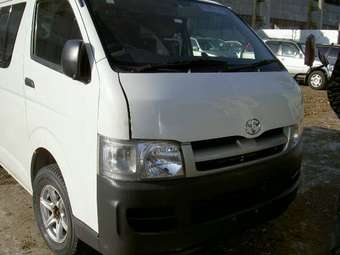 2004 Toyota Hiace