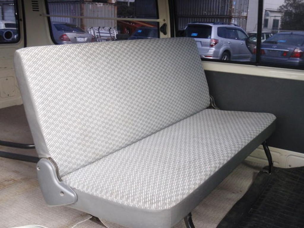 2004 Toyota Hiace