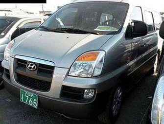 2004 Toyota Hiace Pics