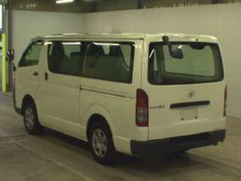 2004 Toyota Hiace Pictures
