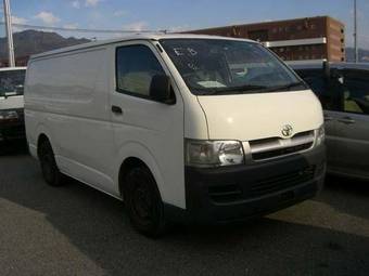 2004 Toyota Hiace Pictures