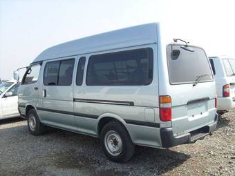 2004 Toyota Hiace Pictures