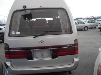 2004 Toyota Hiace Pictures