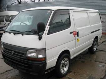 2004 Toyota Hiace Photos