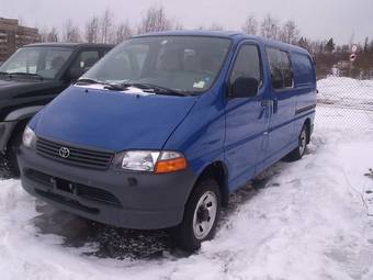 2004 Toyota Hiace Photos