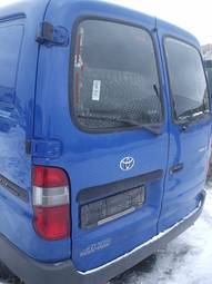 2004 Toyota Hiace Pictures