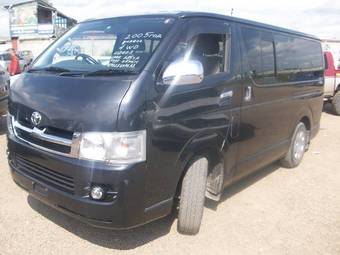 2004 Toyota Hiace Pictures