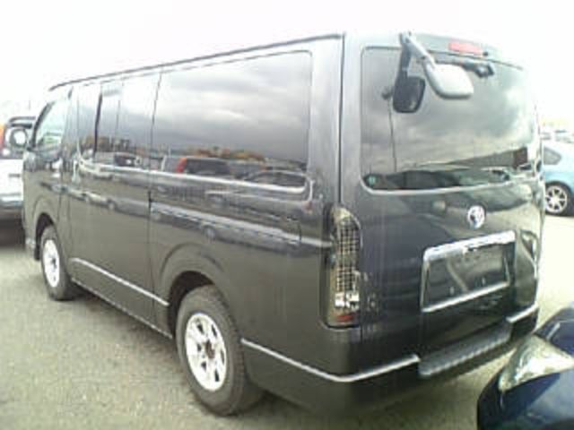 2005 Toyota Hiace