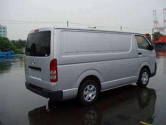 2005 Hiace