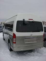 2005 Toyota Hiace Pictures