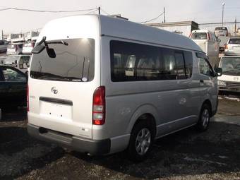 2005 Toyota Hiace Photos