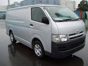 2005 Toyota Hiace Photos