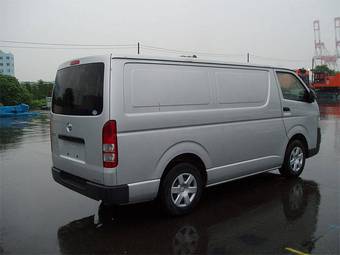 2005 Toyota Hiace Photos
