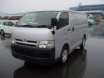 2005 Toyota Hiace Images