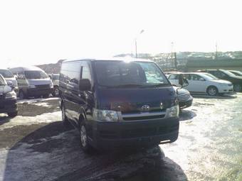 2005 Toyota Hiace Photos