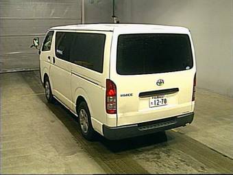 2005 Toyota Hiace Images