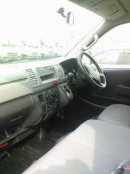2005 Toyota Hiace Photos