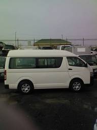 2005 Toyota Hiace Pictures