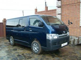 2005 Toyota Hiace Photos