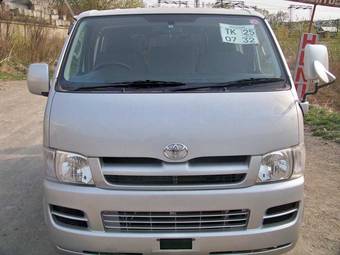 2005 Toyota Hiace Pics
