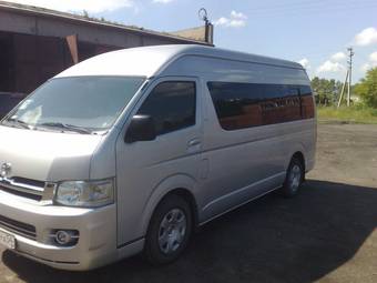 2005 Toyota Hiace Photos