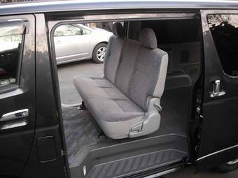 2005 Toyota Hiace Pictures