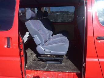 2005 Toyota Hiace Photos