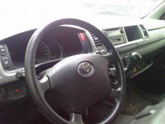 2007 Toyota Hiace Pictures