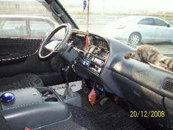 2007 Toyota Hiace Pictures