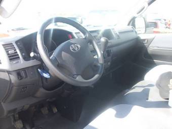 2008 Toyota Hiace Photos