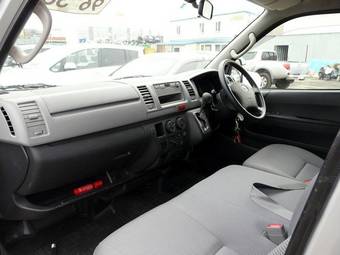 2008 Toyota Hiace Pics