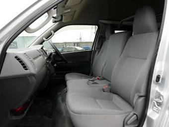 2008 Toyota Hiace Pictures
