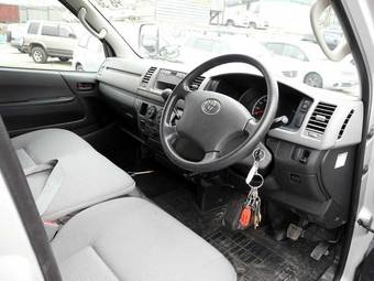 2008 Toyota Hiace Photos